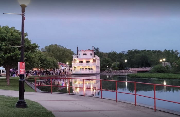 Lowell Showboat VI - 2022 Photos From Website (newer photo)